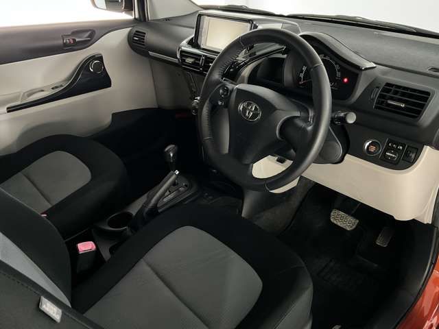 TOYOTA IQ 2013 Image 31