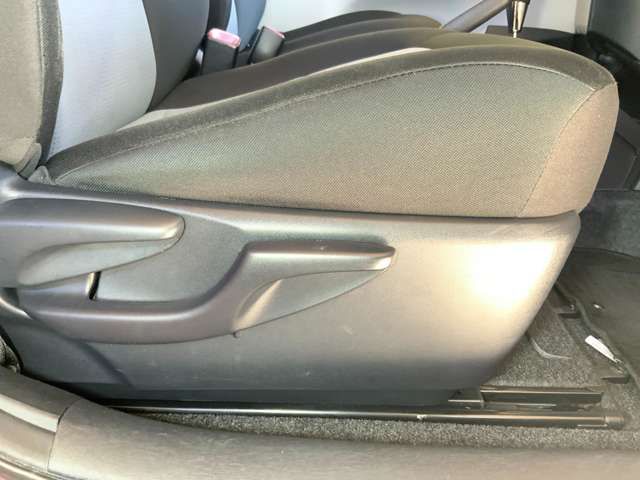 TOYOTA IQ 2013 Image 31