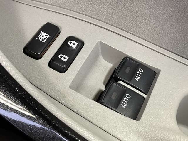 TOYOTA IQ 2014 Image 31