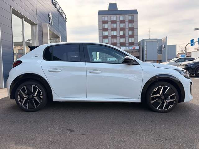 PEUGEOT 208 2025 Image 31