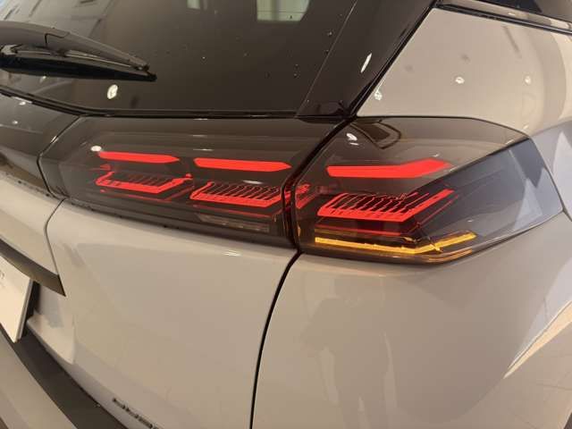 PEUGEOT 2008 2025 Image 31