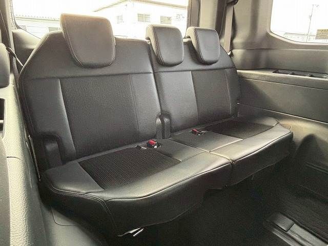 HONDA STEPWAGON E:HEV SPAD 2022 Image 31