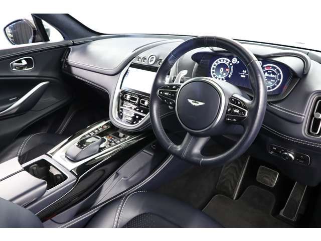 ASTON MARTIN SUV 2021 Image 31