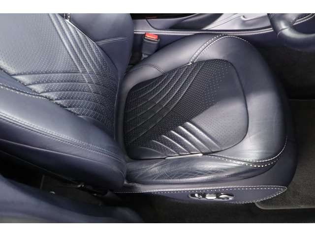 ASTON MARTIN SUV 2021 Image 31