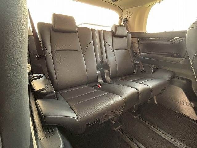 TOYOTA VELLFIRE 2018 Image 31