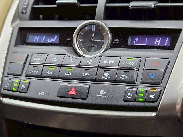 TOYOTA LEXUS NX300H 2015 Image 31