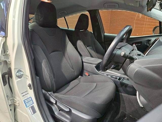 TOYOTA PRIUS 2019 Image 31