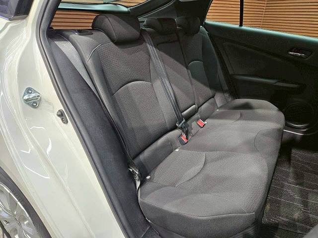 TOYOTA PRIUS 2019 Image 31