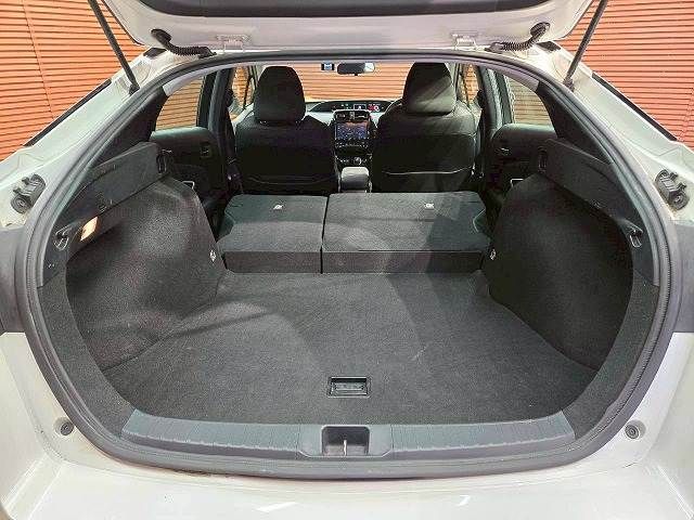 TOYOTA PRIUS 2019 Image 31