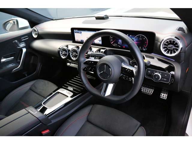 MERCEDES BENZ CLA CL 2025 Image 31