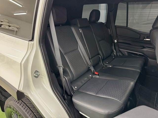 TOYOTA LANDCRUISER 250 2024 Image 31