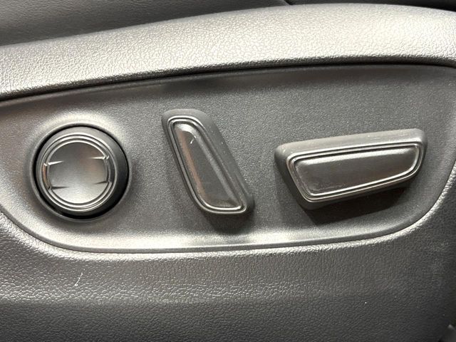 TOYOTA HARRIER 2WD 2023 Image 31