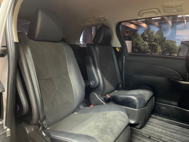 TOYOTA ESTIMA 2013 Image 31