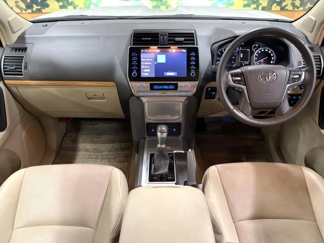 TOYOTA LANDCRUISER PRADO 2022 Image 31