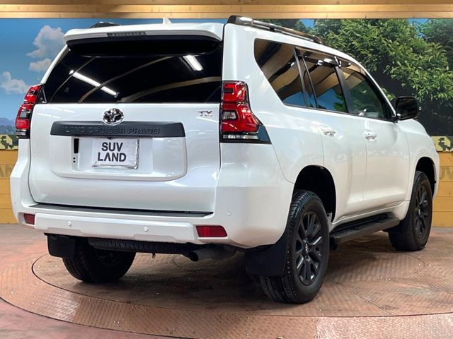 TOYOTA LANDCRUISER PRADO 2022 Image 31