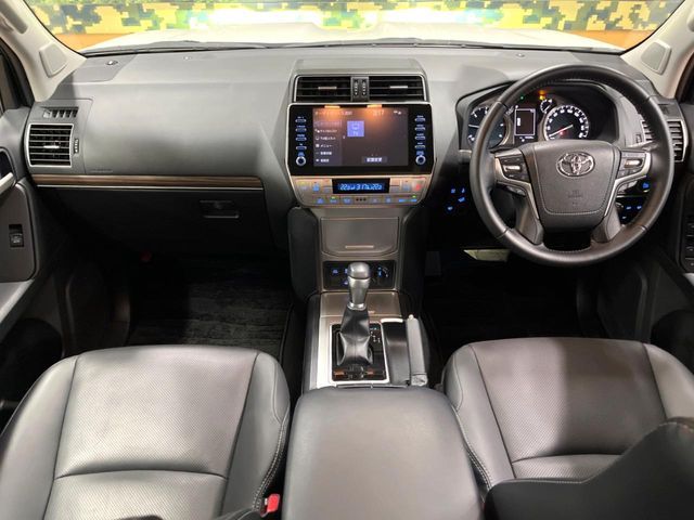TOYOTA LANDCRUISER PRADO 2022 Image 31