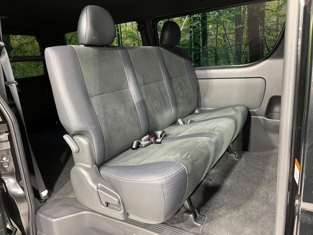 TOYOTA HIACE VAN 4WD 2022 Image 31
