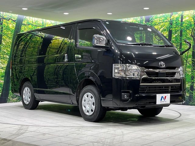 TOYOTA HIACE VAN 4WD 2022 Image 31