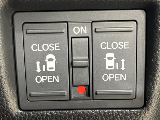 HONDA N BOX CUSTOM 2023 Image 31