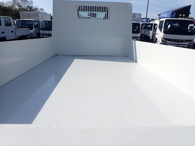 MITSUBISHI CANTER 2025 Image 31