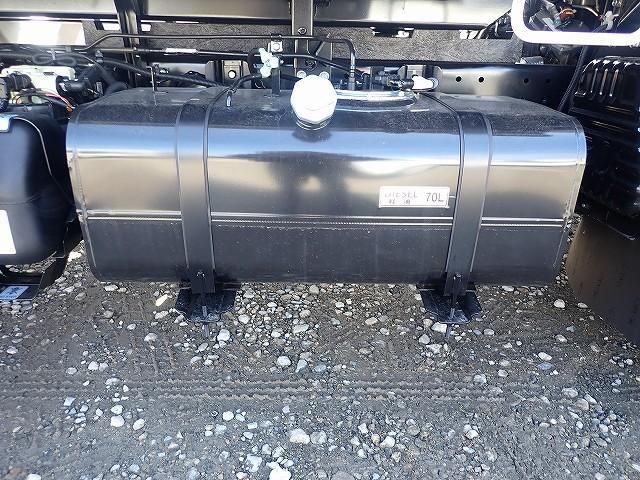 MITSUBISHI CANTER 2025 Image 31