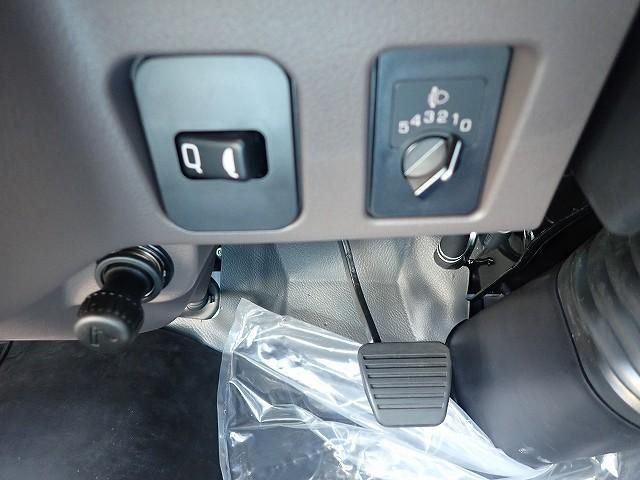 MITSUBISHI CANTER 2025 Image 31