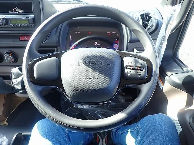 MITSUBISHI CANTER 2025 Image 31