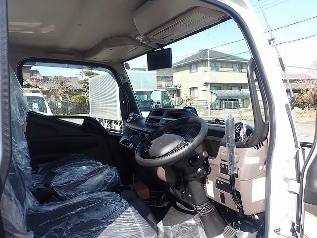 MITSUBISHI CANTER 2025 Image 31