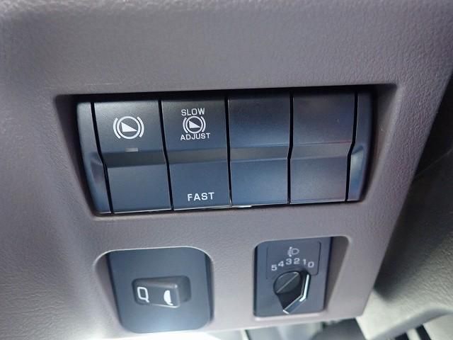 MITSUBISHI CANTER 2025 Image 31