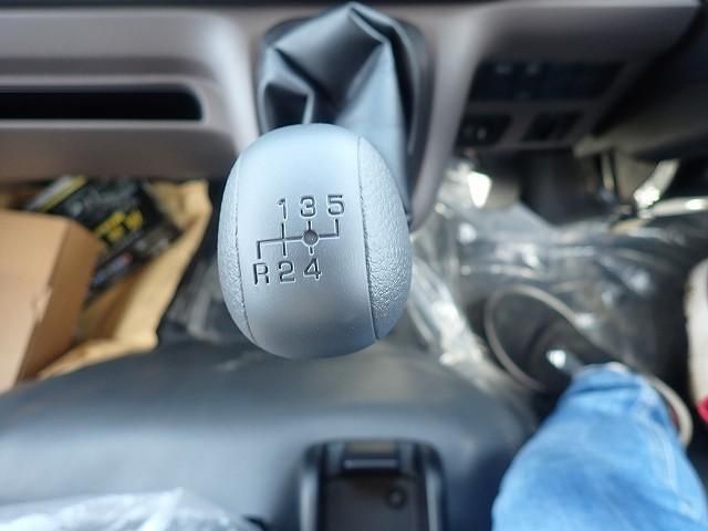 MITSUBISHI CANTER 2025 Image 31