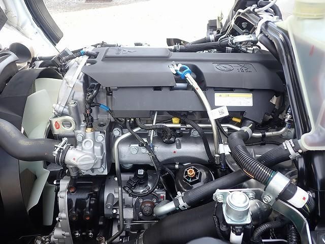 MITSUBISHI CANTER 2025 Image 31