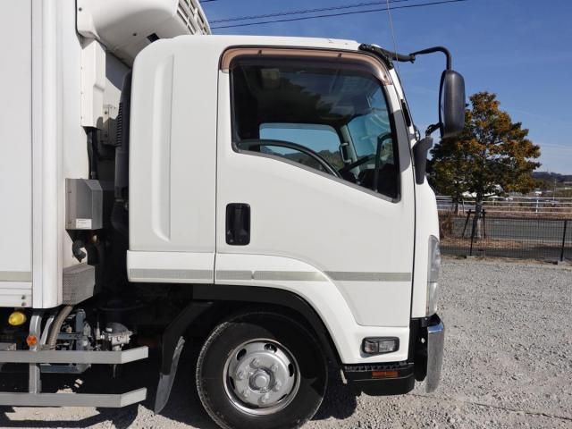 ISUZU FORWARD 2016 Image 31