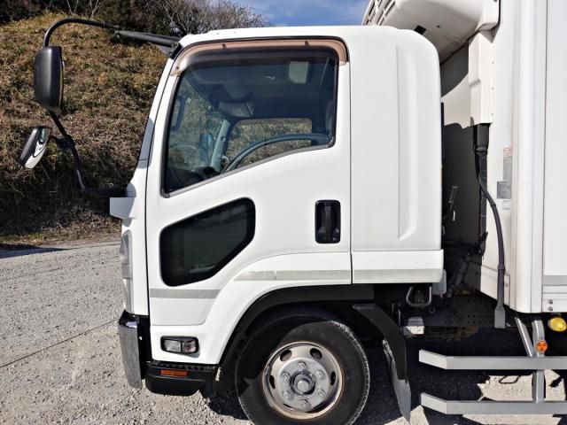ISUZU FORWARD 2016 Image 31