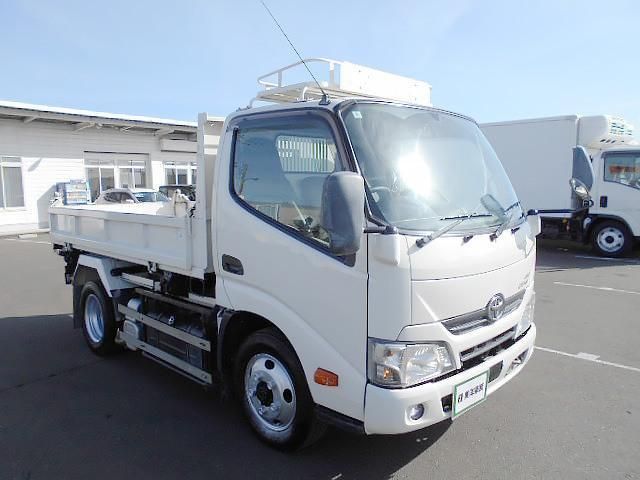 TOYOTA DYNA 2017 Image 31