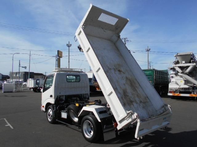 TOYOTA DYNA 2017 Image 31