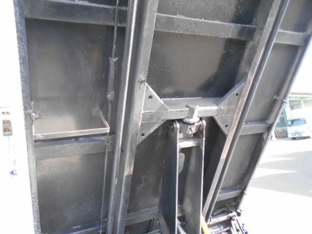 TOYOTA DYNA 2017 Image 31