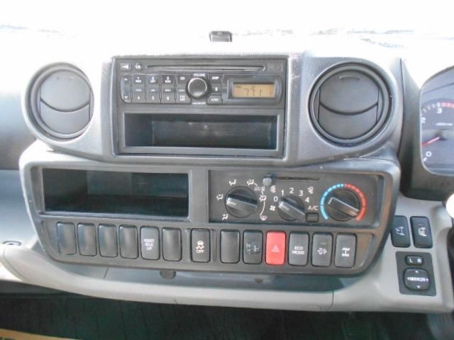 TOYOTA DYNA 2017 Image 31