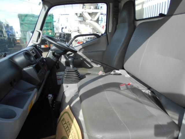 TOYOTA DYNA 2017 Image 31