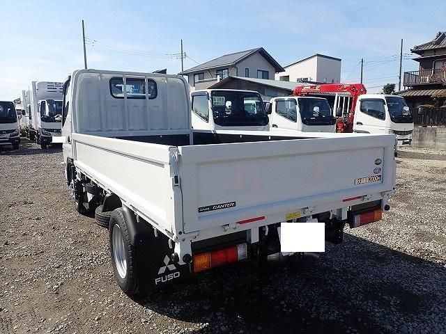 MITSUBISHI CANTER 2025 Image 31
