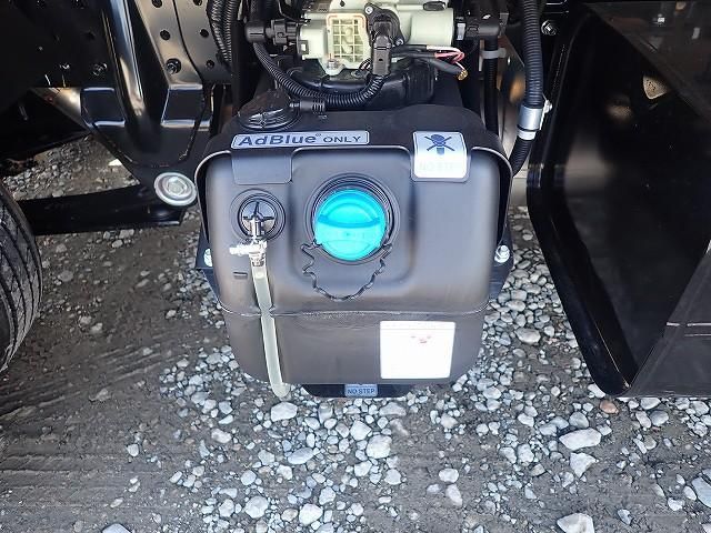 MITSUBISHI CANTER 2025 Image 31