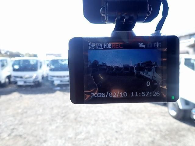 MITSUBISHI CANTER 2025 Image 31