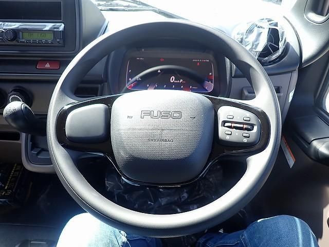 MITSUBISHI CANTER 2025 Image 31