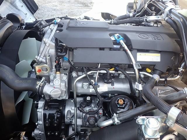 MITSUBISHI CANTER 2025 Image 31