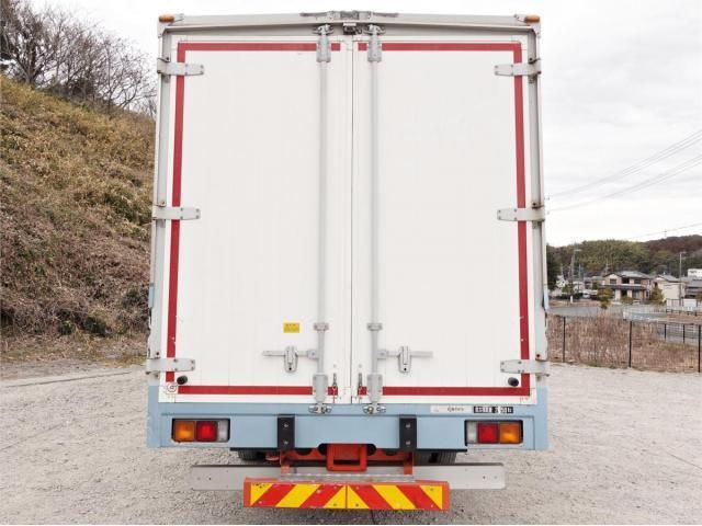 MITSUBISHI FUSOU FIGHTER 2017 Image 31