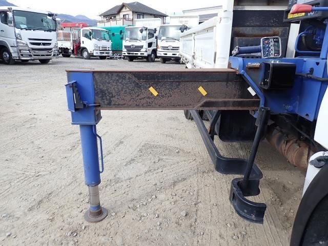 HINO DUTRO 2013 Image 31