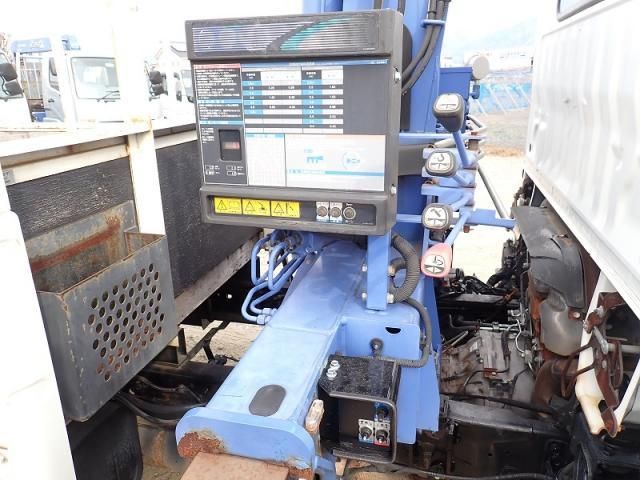 HINO DUTRO 2013 Image 31