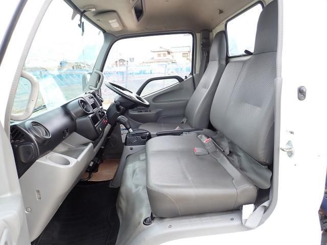 HINO DUTRO 2013 Image 31