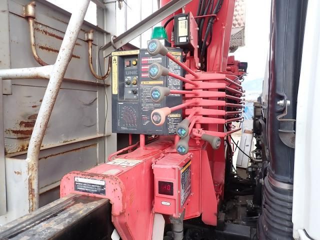 MITSUBISHI FUSOU FIGHTER 2012 Image 31