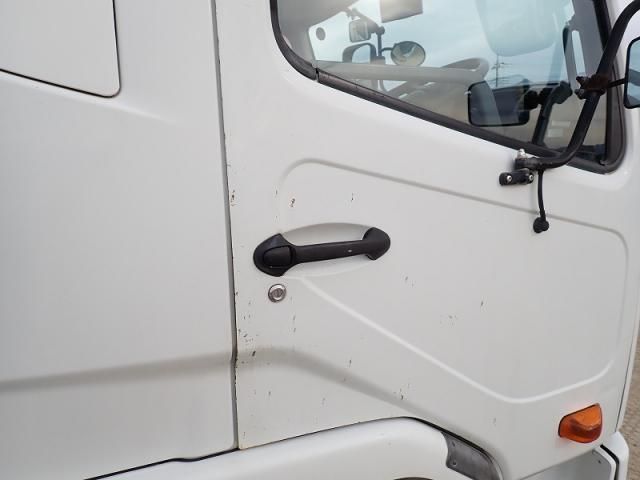 MITSUBISHI FUSOU FIGHTER 2012 Image 31