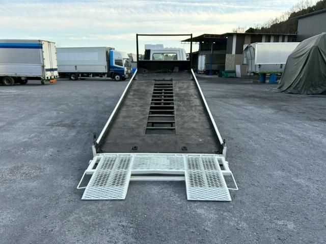 MITSUBISHI FUSOU FIGHTER 2005 Image 31